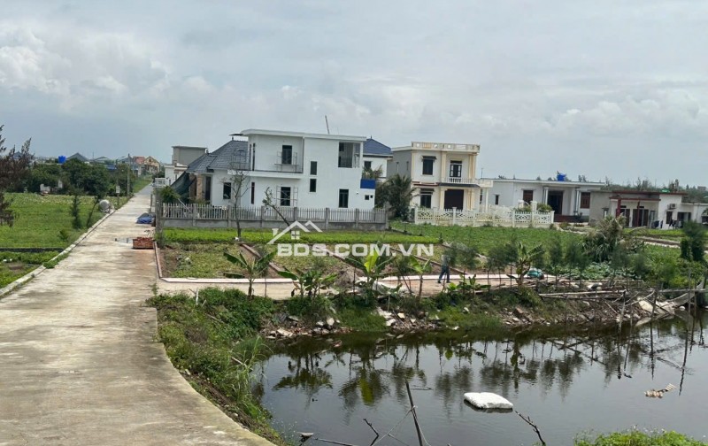 Bán gấp lô đắt mặt biển cực đẹp tại Quất Lâm nam đinh